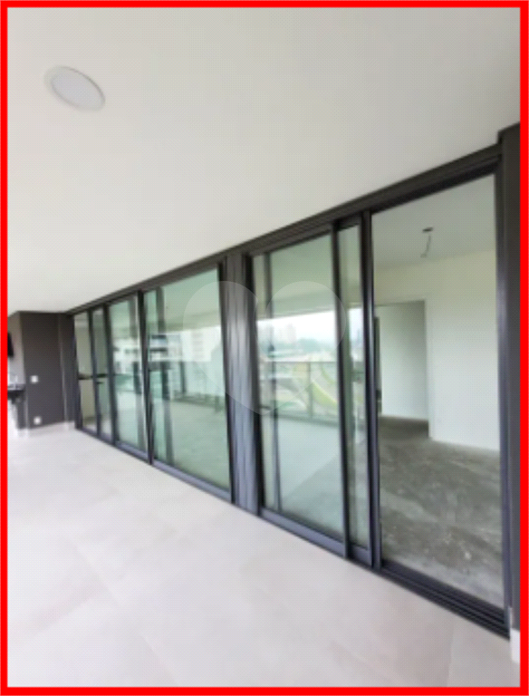 APARTAMENTO em MORUMBI