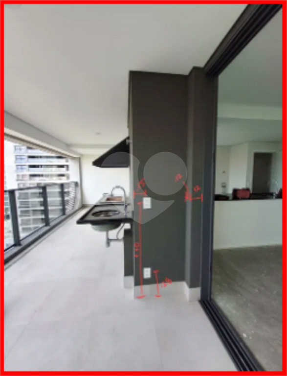APARTAMENTO em MORUMBI