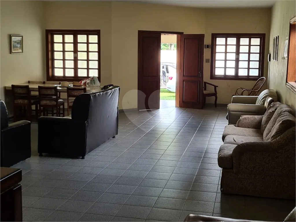 Chácara à venda com 7 quartos, 700m² - Foto 8