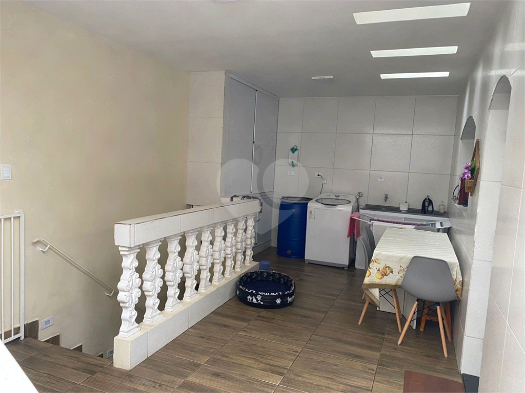 Casa Reformada com 3 Dormitórios e Excelente Área de Lazer