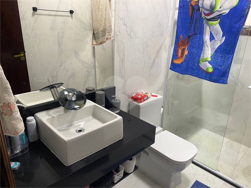 Casa Reformada com 3 Dormitórios e Excelente Área de Lazer