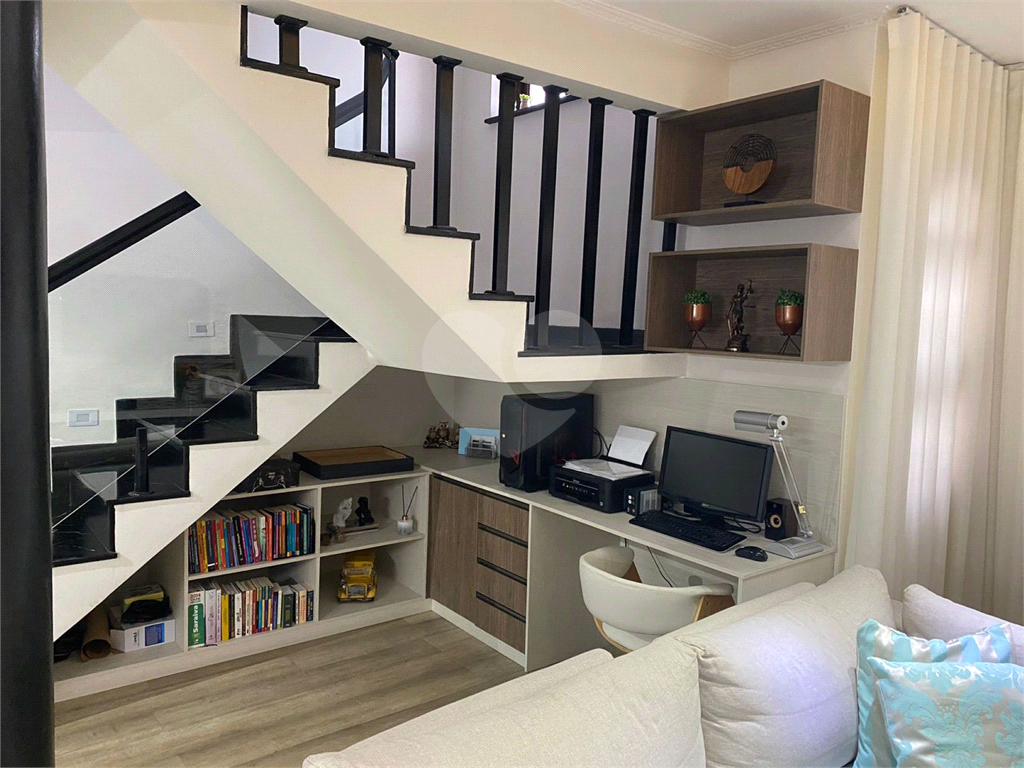 Casa Reformada com 3 Dormitórios e Excelente Área de Lazer
