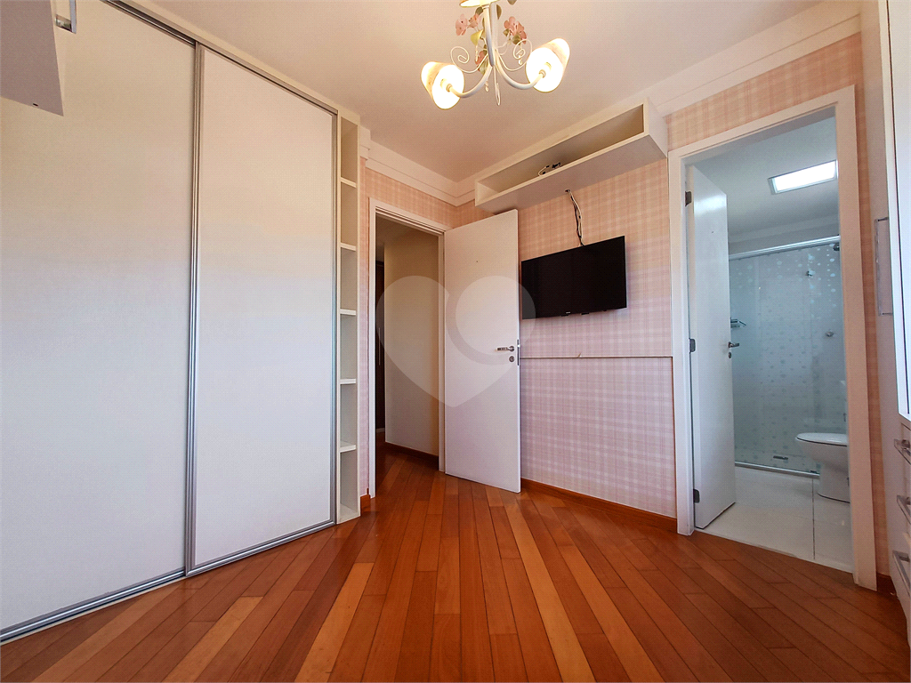 Apartamento alto padrão-3 dormitórios, 3 suítes, 3 vagas de garagem e Lazer Completo-Santa Teresinha