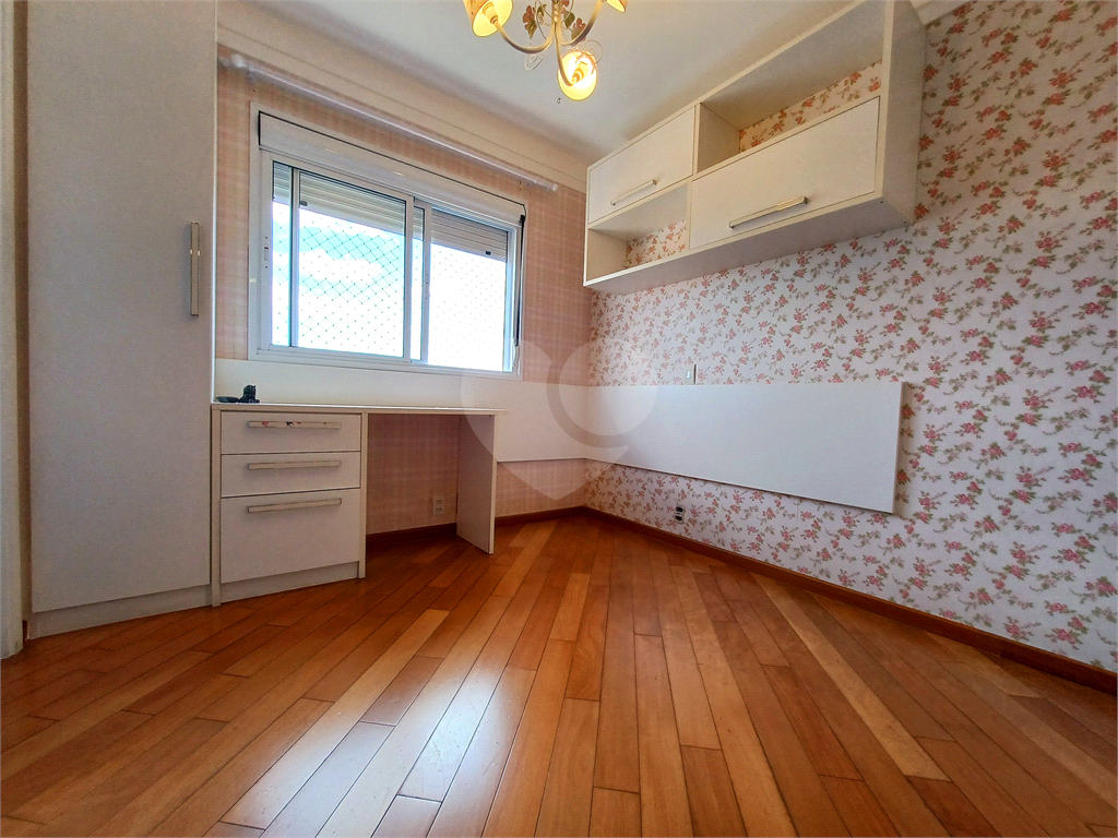Apartamento alto padrão-3 dormitórios, 3 suítes, 3 vagas de garagem e Lazer Completo-Santa Teresinha