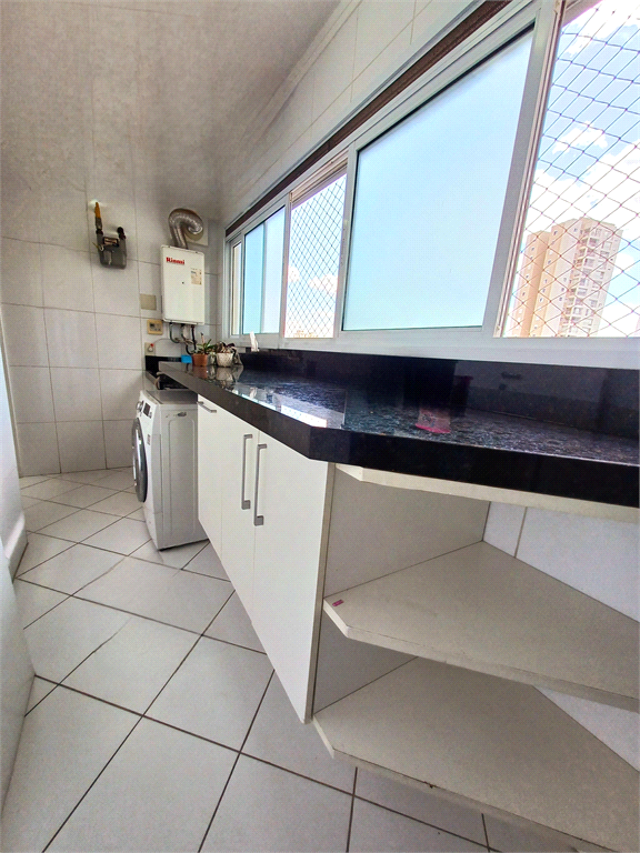 Apartamento alto padrão-3 dormitórios, 3 suítes, 3 vagas de garagem e Lazer Completo-Santa Teresinha
