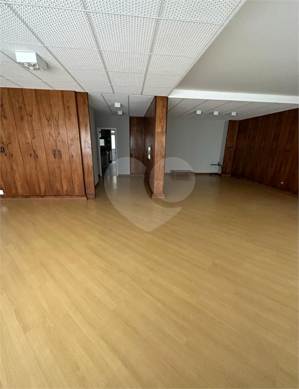 Apartamento à venda com 3 quartos, 208m² - Foto 10