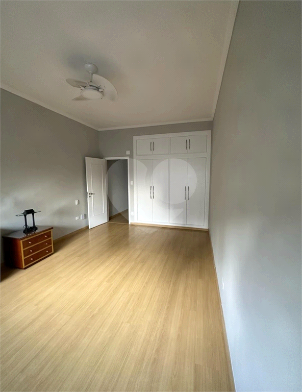 Apartamento à venda com 3 quartos, 208m² - Foto 13