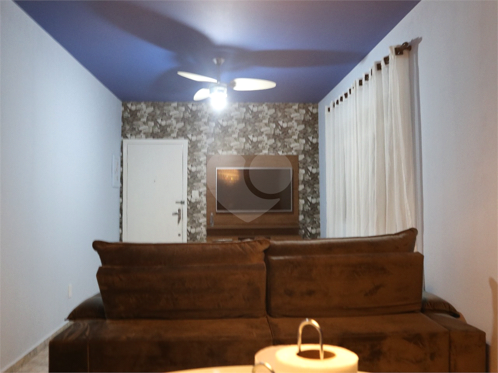 .Amplo apartamento de 92m² bem localizado no coração de Santana!