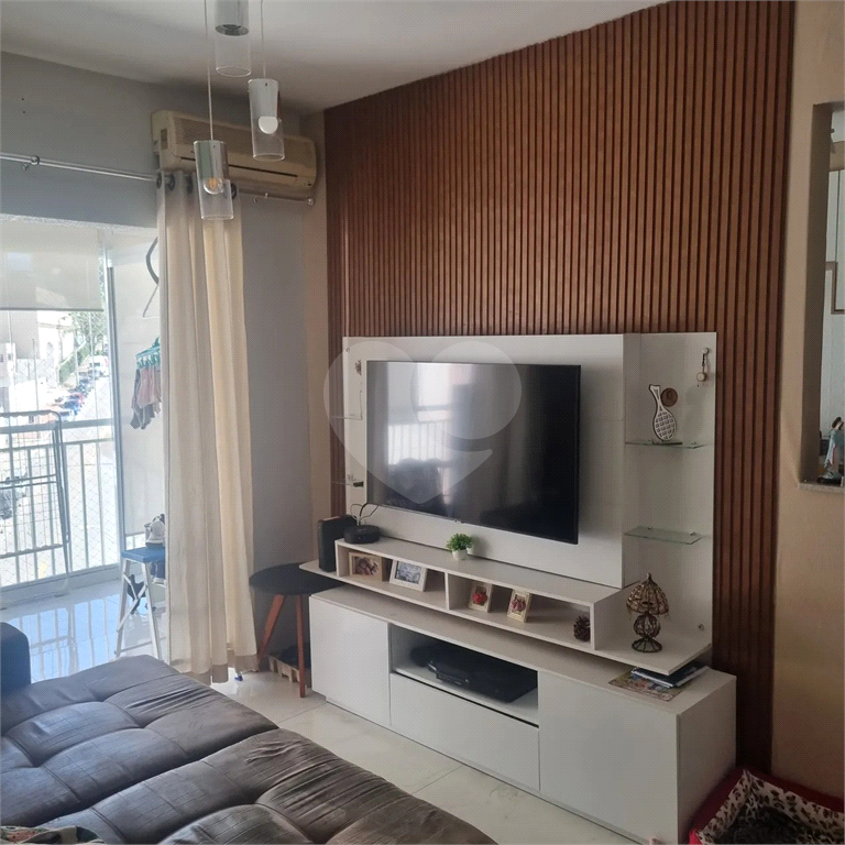 Apartamento à venda com 3 quartos, 93m² - Foto 1