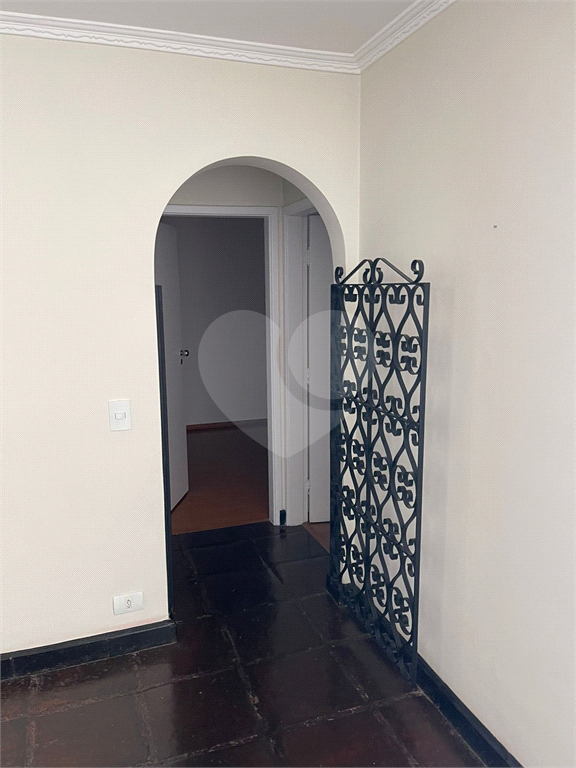 APARTAMENTO em MOEMA