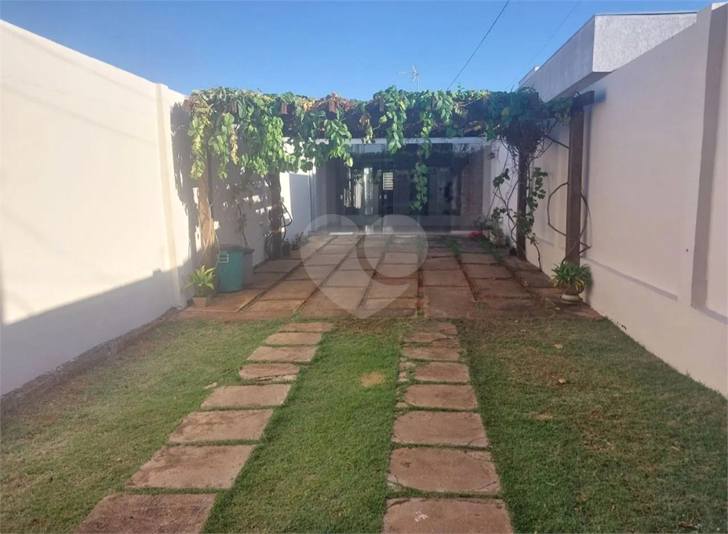 Casa à venda com 2 quartos, 130m² - Foto 20