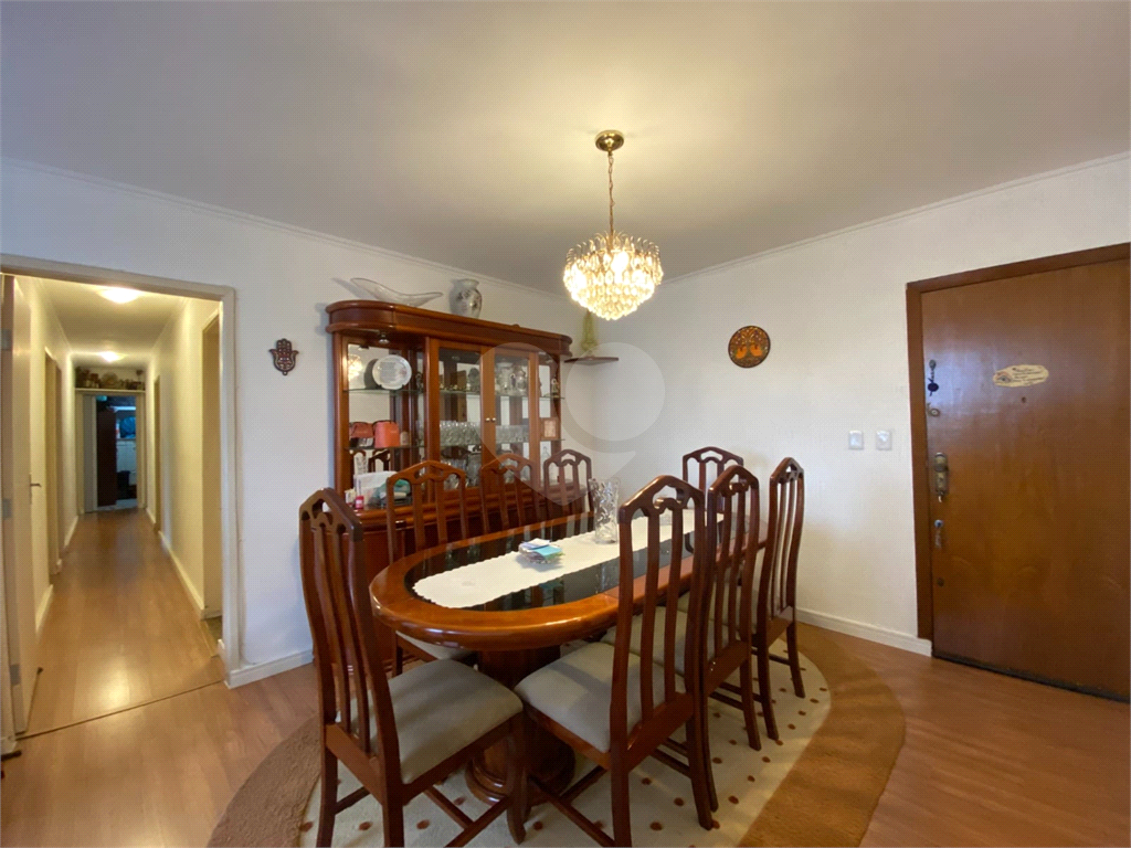 Amplo Apartamento à Venda – 140 m² | 3 Dormitórios | 1 Vaga