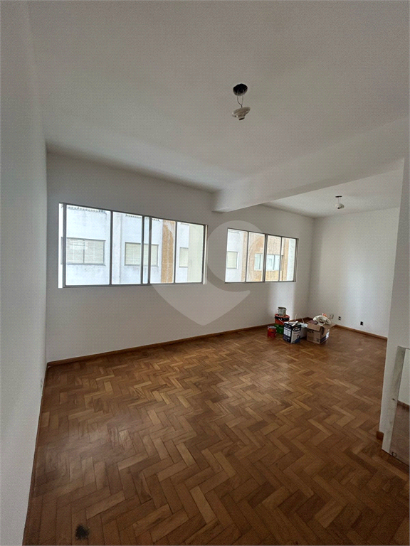 Apartamento 300 metros do metrô Santa Cruz, 2 dormitórios 