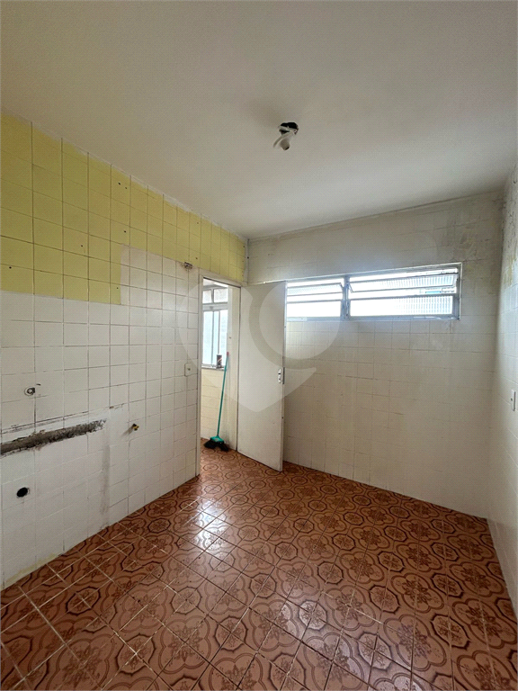 Apartamento 300 metros do metrô Santa Cruz, 2 dormitórios 