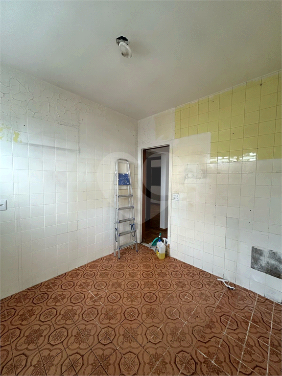 Apartamento 300 metros do metrô Santa Cruz, 2 dormitórios 