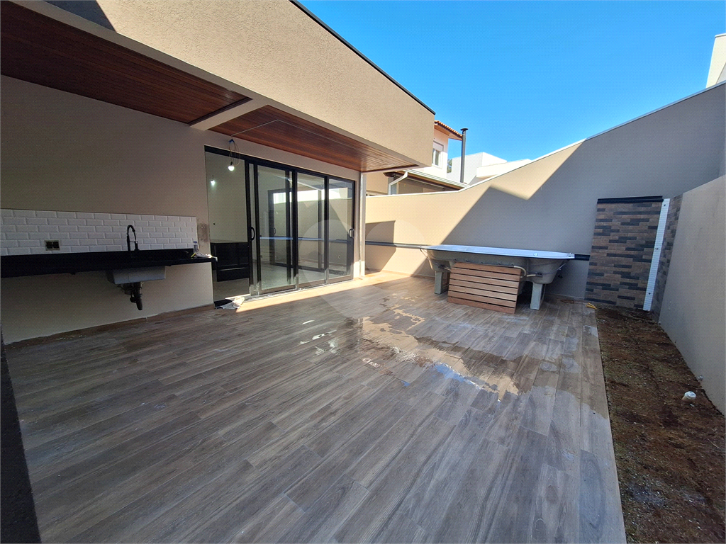 Casa de Condomínio à venda com 3 quartos, 205m² - Foto 2