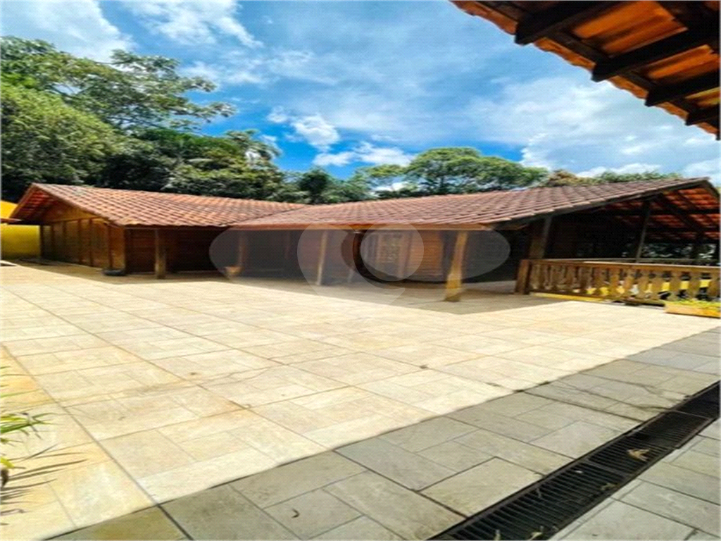 Casa de Condomínio à venda com 4 quartos, 400m² - Foto 9