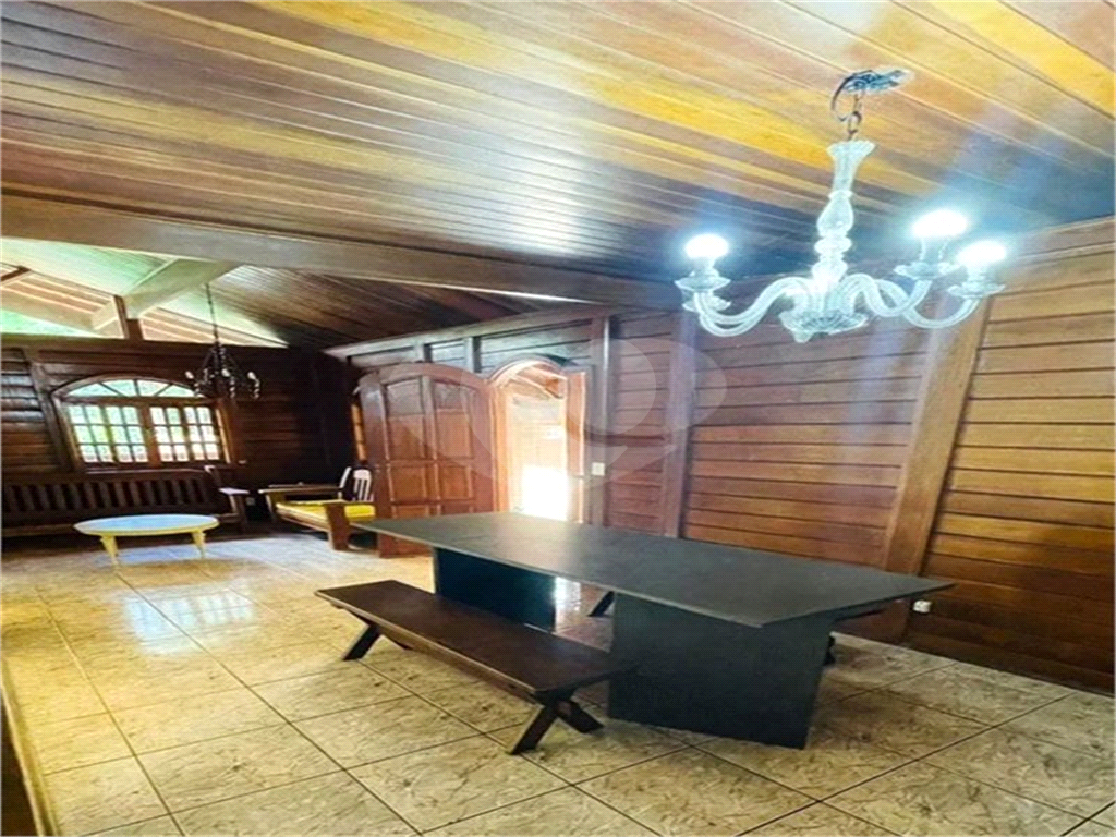 Casa de Condomínio à venda com 4 quartos, 400m² - Foto 4