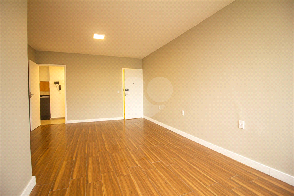 APARTAMENTO em CAMBUCI