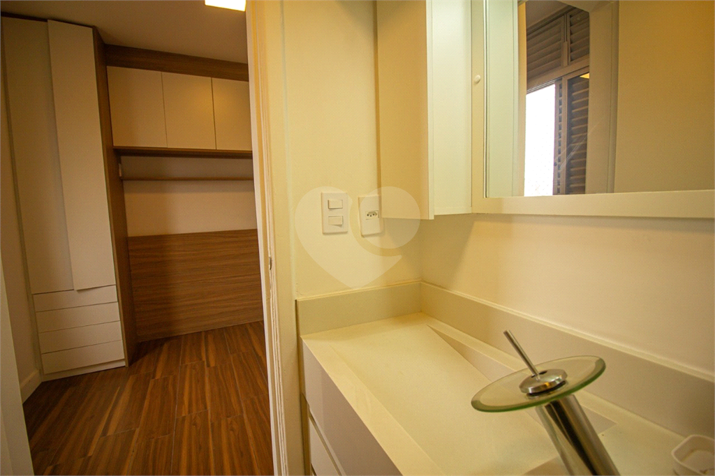 APARTAMENTO em CAMBUCI