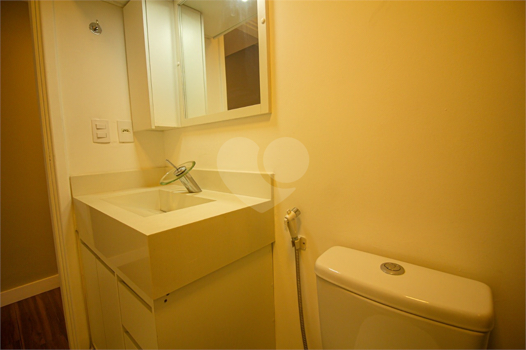 APARTAMENTO em CAMBUCI