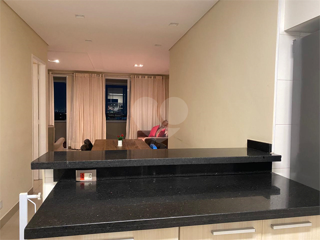 APARTAMENTO em CASA VERDE