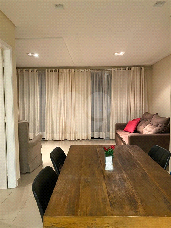 APARTAMENTO em CASA VERDE