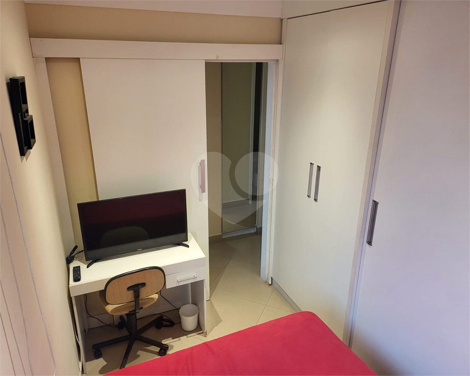 APARTAMENTO em CASA VERDE