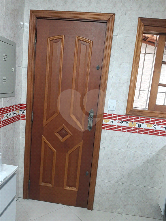 Casa térrea com 3 quartos (2 suítes), piscina, área gourmet e 4 vagas cobertas