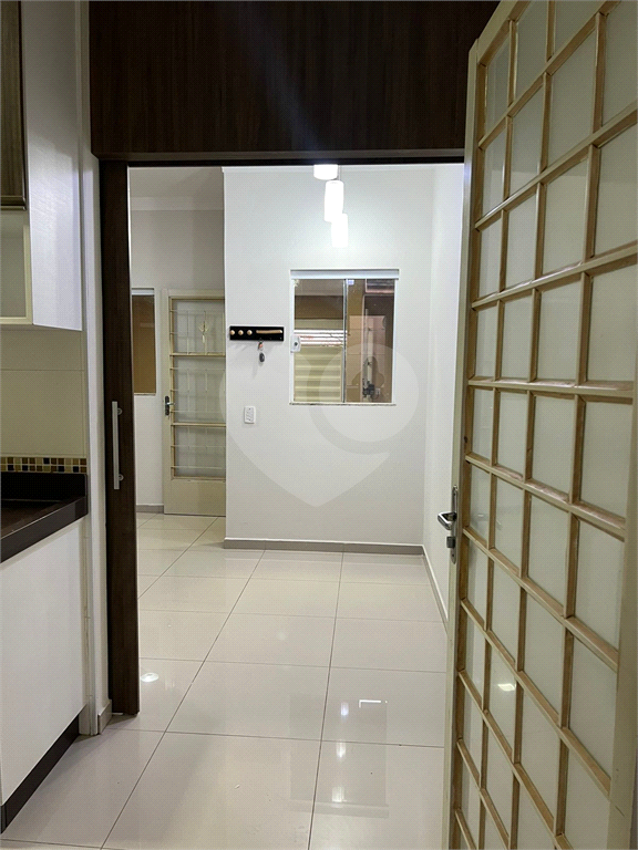 Casa à venda com 2 quartos, 140m² - Foto 14