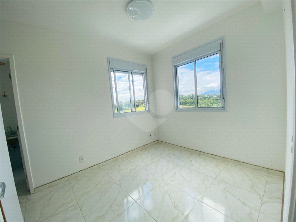 Apartamento à venda com 2 quartos, 67m² - Foto 12