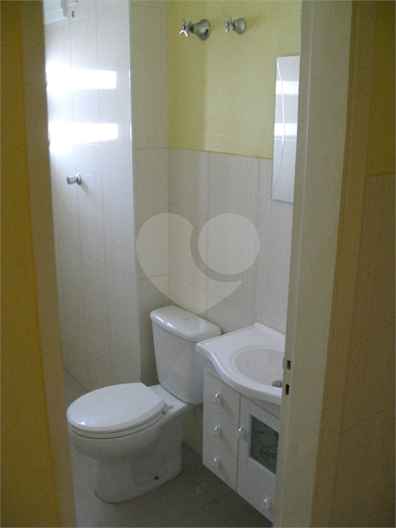 Sala comercial de 28 m² para alugar em Pinheiro