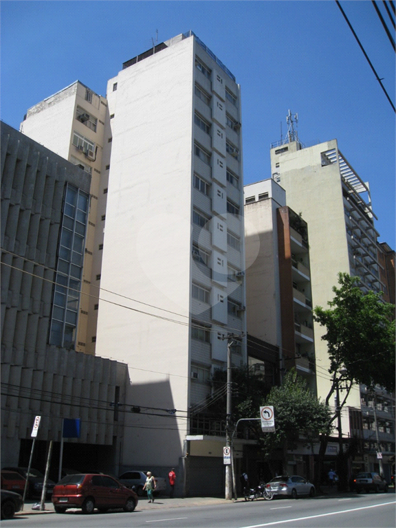 Sala comercial de 28 m² para alugar em Pinheiro