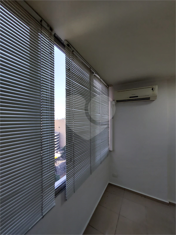 Sala Comercial à venda com 26 m² 2 Banheiros em Pinheiros