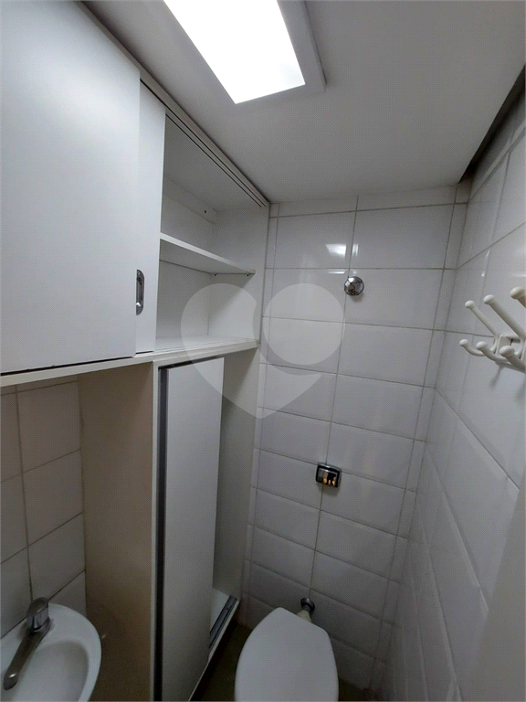 Sala Comercial à venda com 26 m² 2 Banheiros em Pinheiros