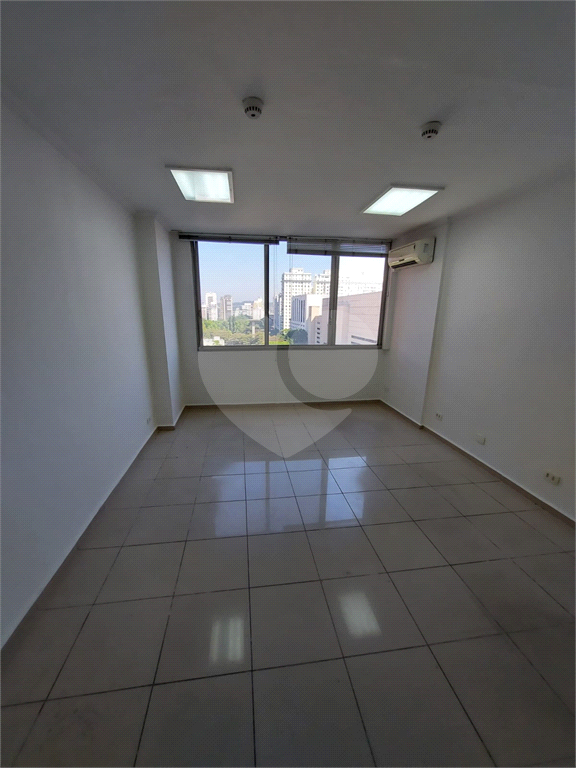 Sala Comercial à venda com 26 m² 2 Banheiros em Pinheiros