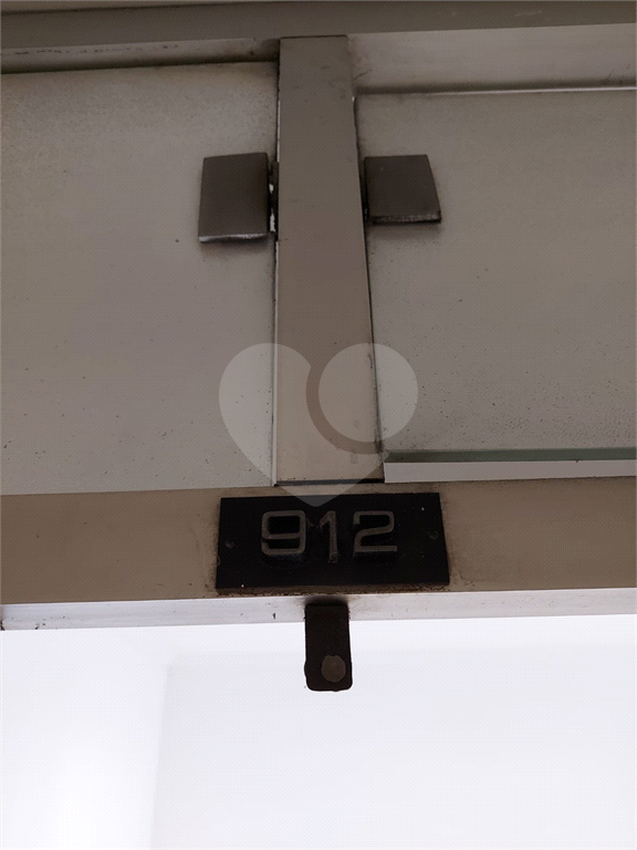 Sala Comercial à venda com 26 m² 2 Banheiros em Pinheiros