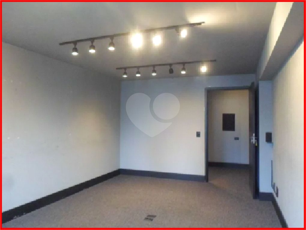 Sala Comercial com 68 m² Pinheiros 
