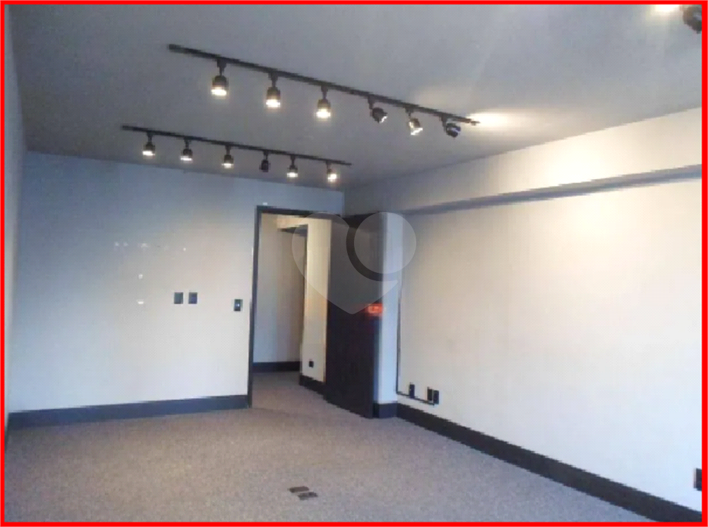 Sala Comercial com 68 m² Pinheiros 
