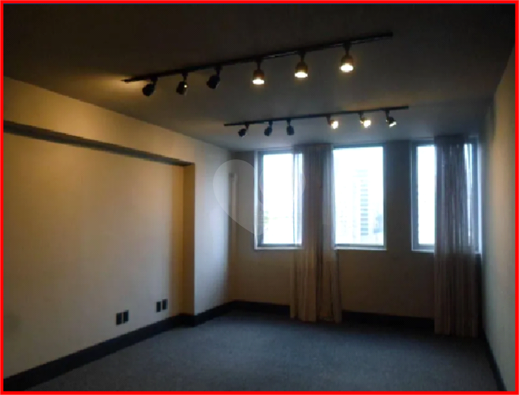 Sala Comercial com 68 m² Pinheiros 
