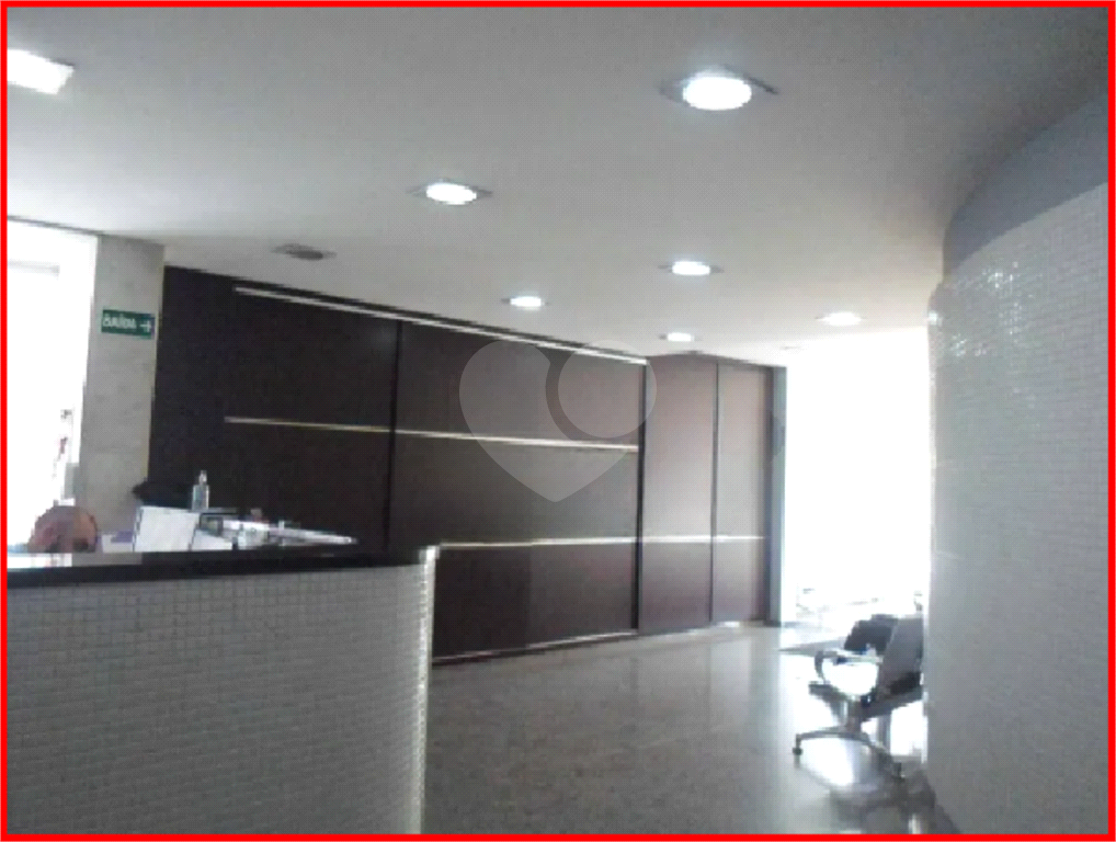 Sala Comercial com 68 m² Pinheiros 
