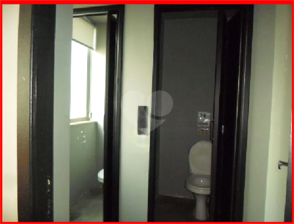Sala comercial com 68 m² para locação em Pinheiros 
