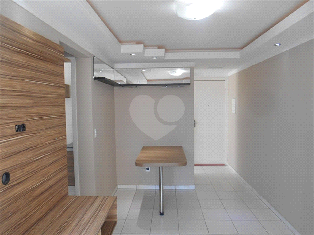 Apartamento à venda com 2 quartos, 54m² - Foto 20