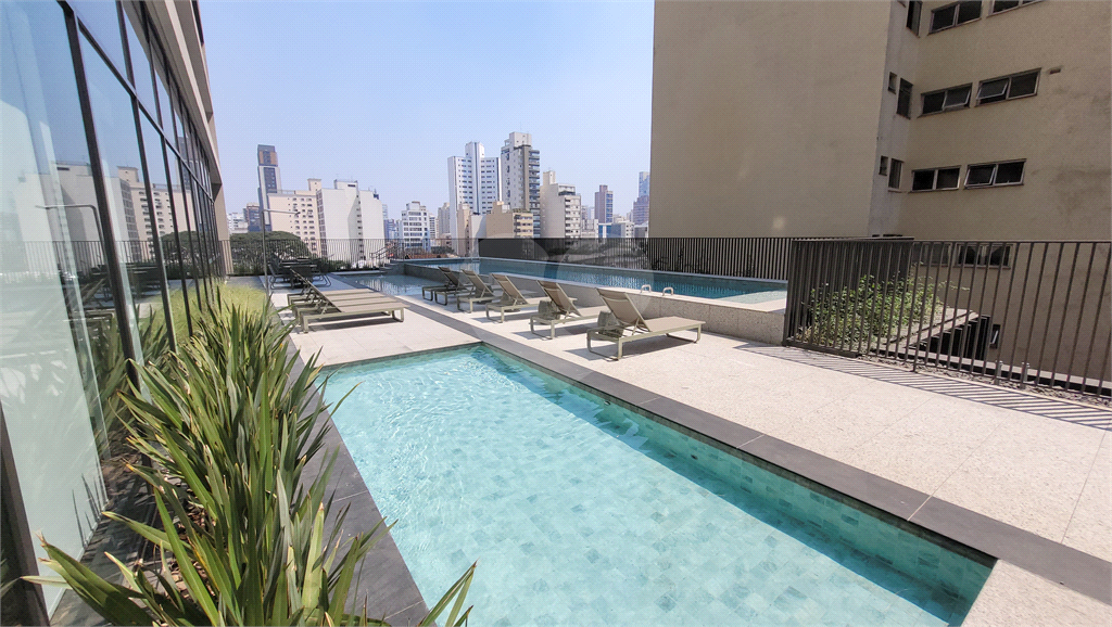 Apartamento para venda, 196m², 3 suítes, sacada churrasqueira, vista panorâmica. 5 vagas. Pinheiros