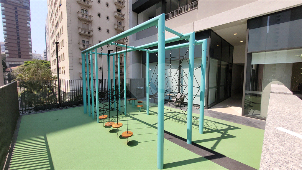 Apartamento para venda, 196m², 3 suítes, sacada churrasqueira, vista panorâmica. 5 vagas. Pinheiros