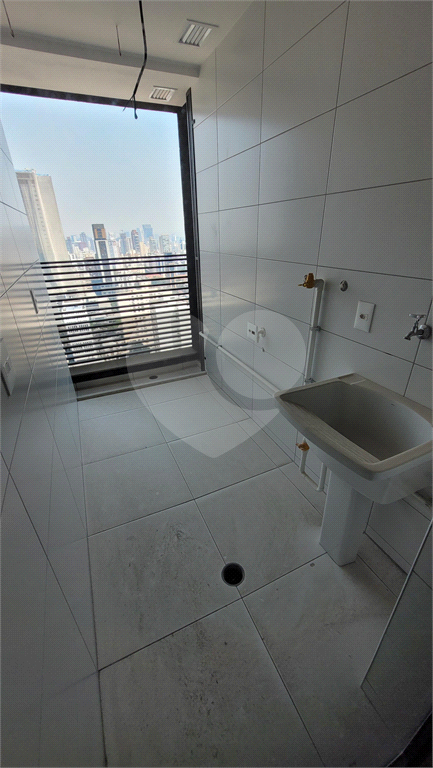 Apartamento para venda, 196m², 3 suítes, sacada churrasqueira, vista panorâmica. 5 vagas. Pinheiros