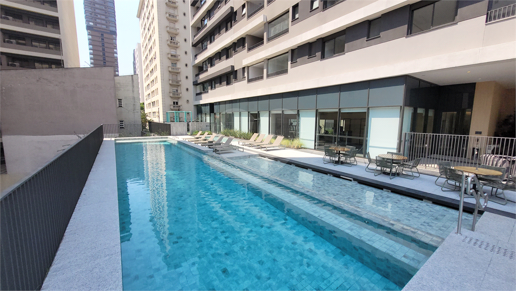 Apartamento para venda, 196m², 3 suítes, sacada churrasqueira, vista panorâmica. 5 vagas. Pinheiros