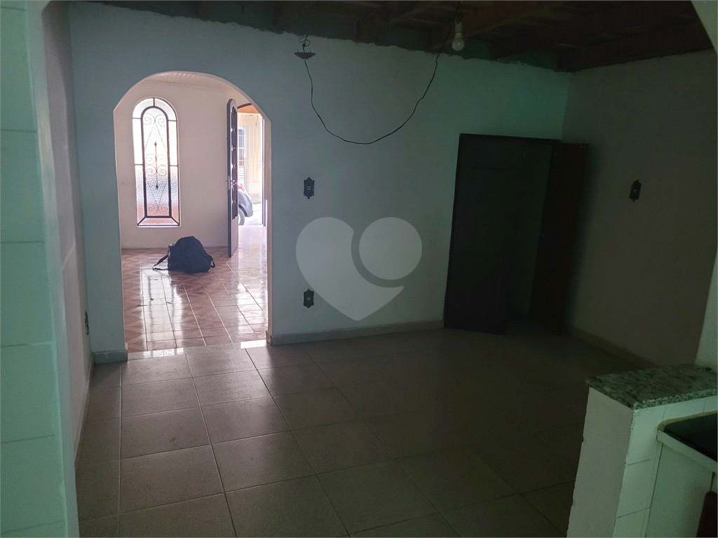 Sobrado à Venda Próximo ao Hipermercado Ourinhos – Excelente Oportunidade!
