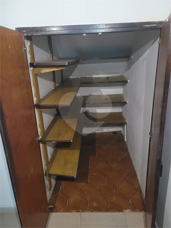 Sobrado à Venda Próximo ao Hipermercado Ourinhos – Excelente Oportunidade!