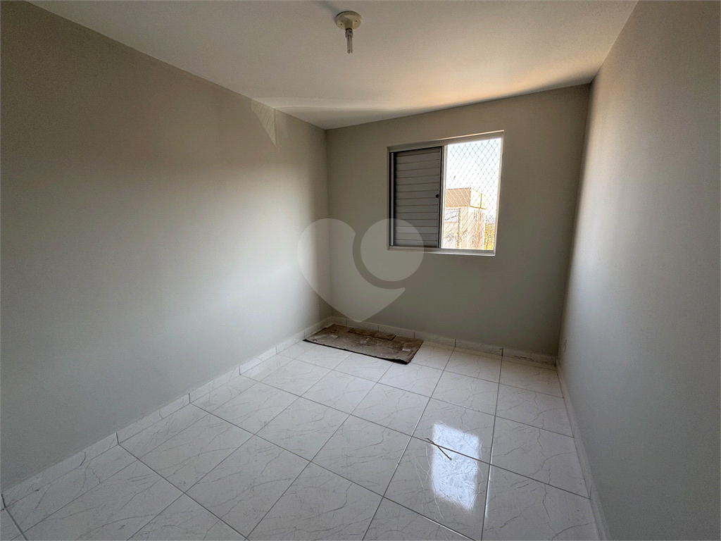 Apartamento à venda com 2 quartos, 42m² - Foto 13